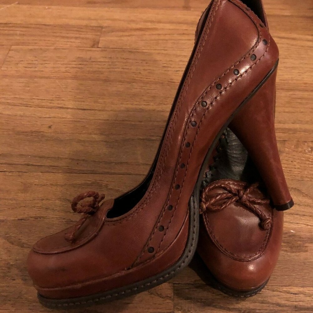 Vince Camuto Tooled Leather Oxford Loafer Heels Sz